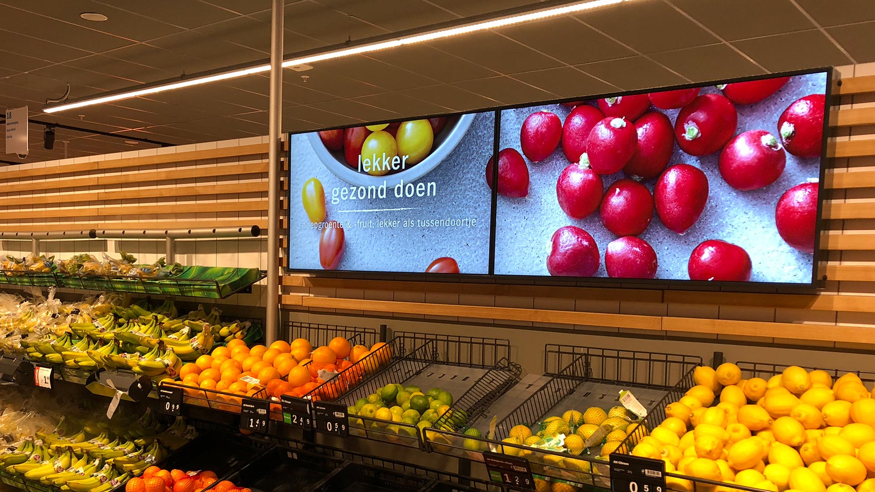 Albert Heijn test nieuwe versconcepten in combinatie met Digital Signage scherm afbeelding